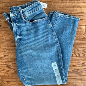 Old Navy Straight Leg Ankle Jeans NWT